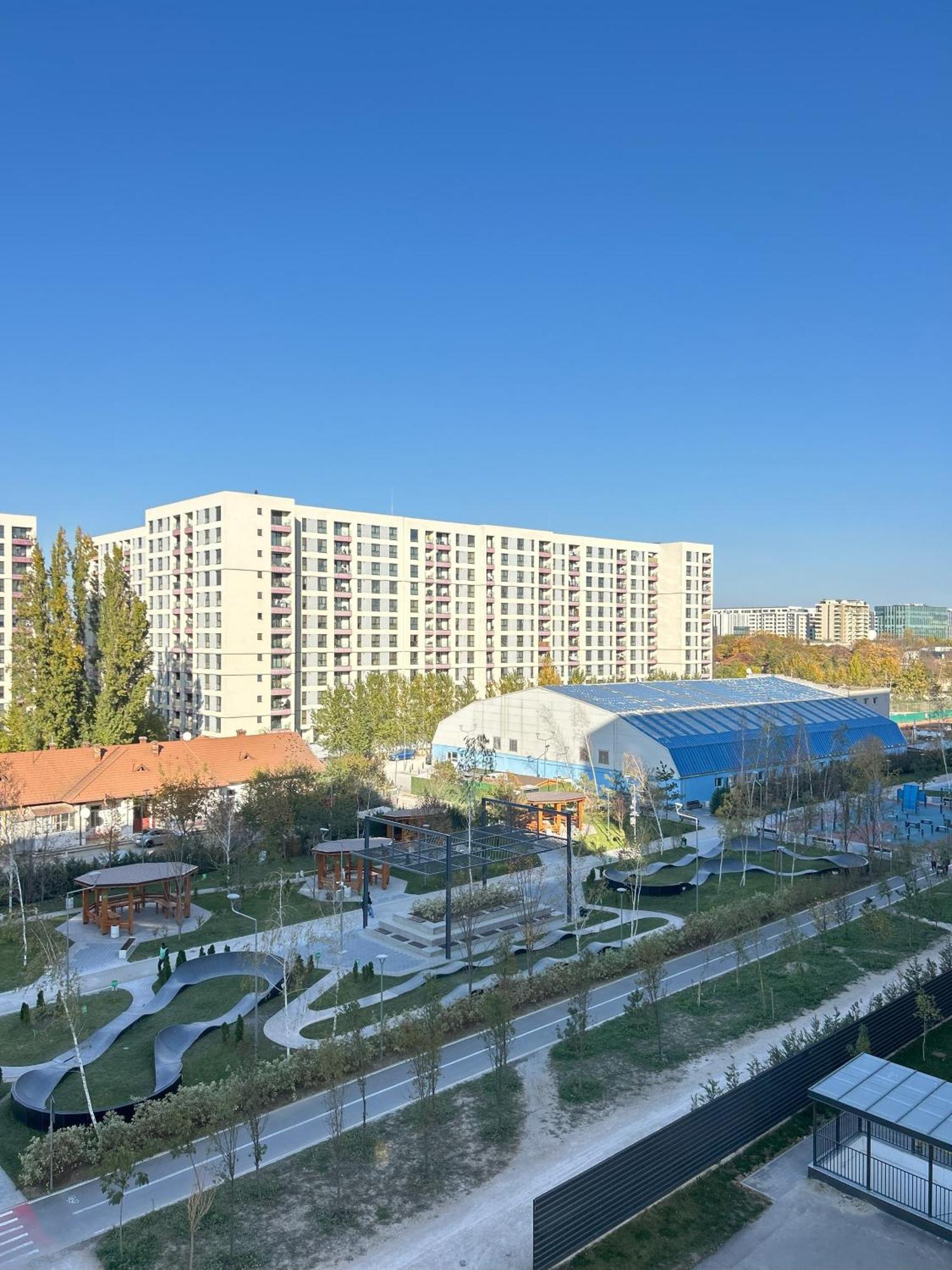 Urban Retreat With Balcony At Exigent Plaza - 06 Apartment Bucharest Exterior photo